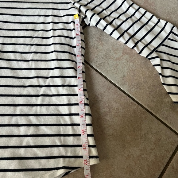 3/$25 J crew black and white striped mercantile top - Picture 3 of 4